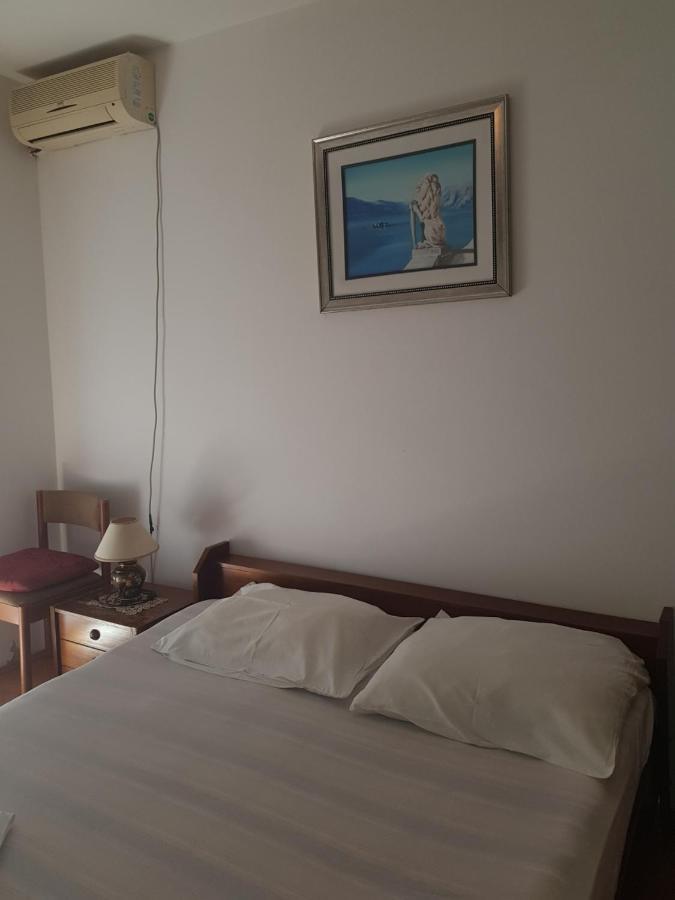 Sobe I Apartmani Marovic Petrovac Екстериор снимка
