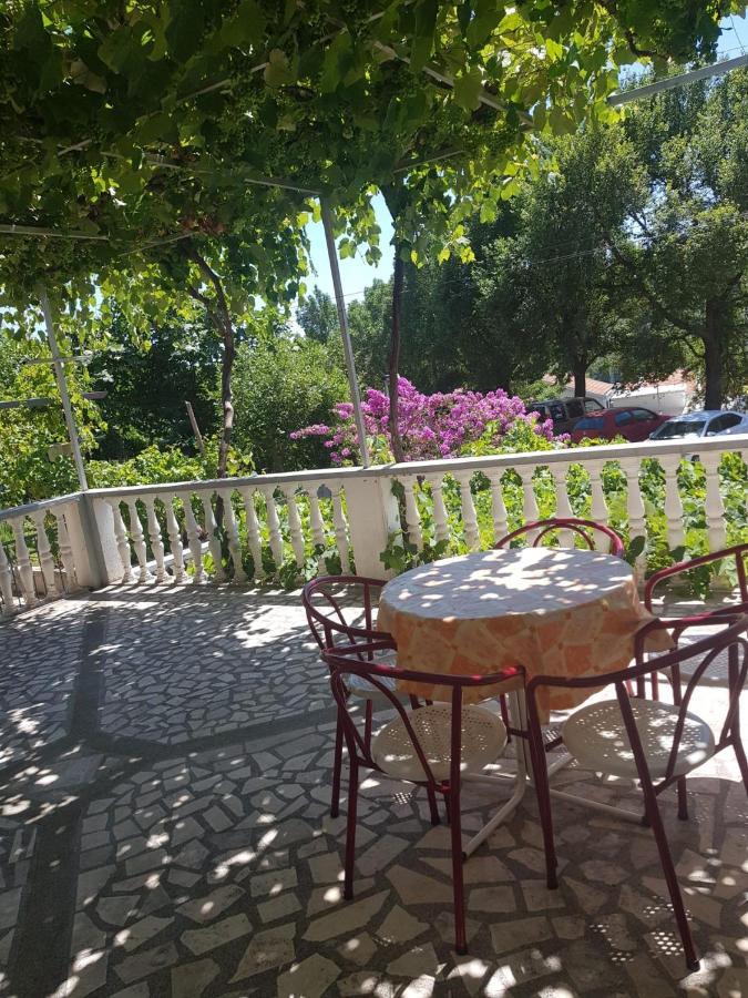 Sobe I Apartmani Marovic Petrovac Екстериор снимка