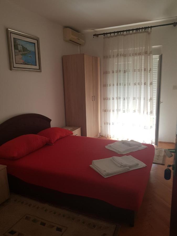 Sobe I Apartmani Marovic Petrovac Екстериор снимка