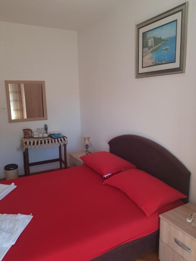 Sobe I Apartmani Marovic Petrovac Екстериор снимка