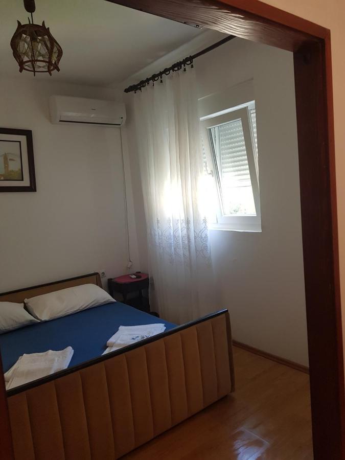 Sobe I Apartmani Marovic Petrovac Екстериор снимка