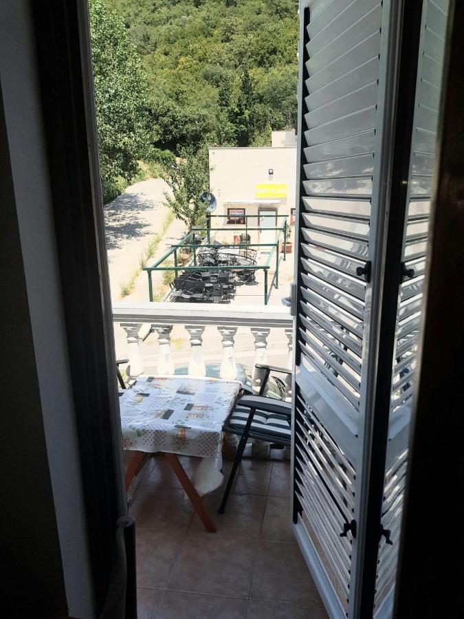 Sobe I Apartmani Marovic Petrovac Екстериор снимка