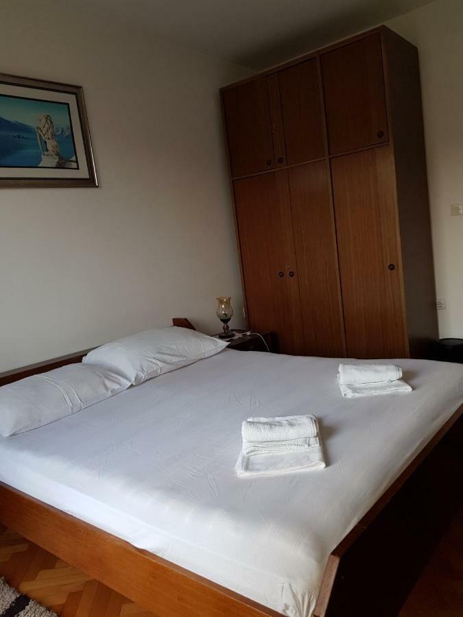 Sobe I Apartmani Marovic Petrovac Екстериор снимка